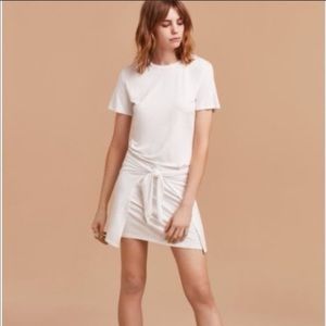 Aritzia Wilfred Free Bair Tie Front T-Shirt Dress